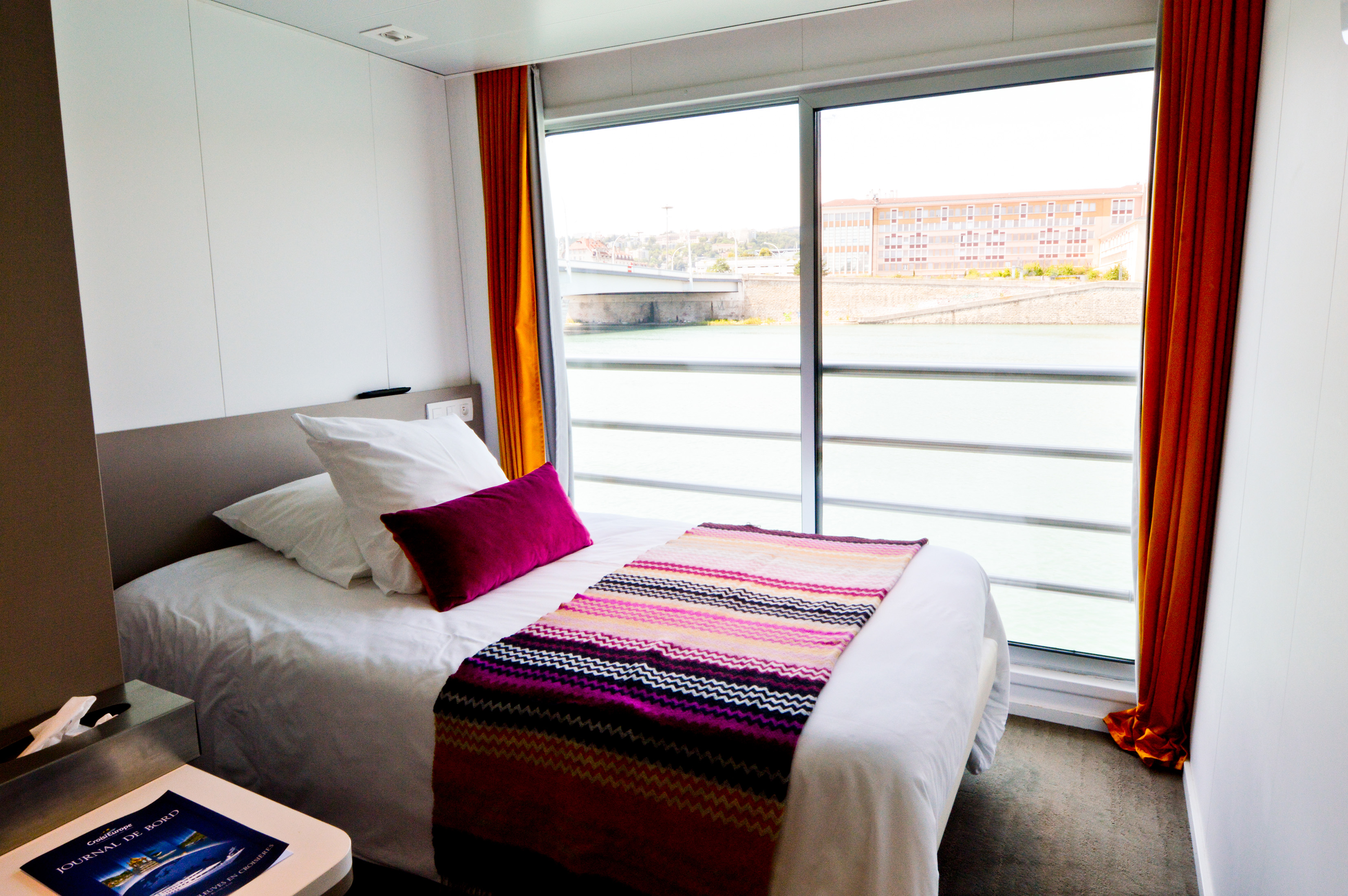 CroisiEurope MS Camargue Single Cabin 2.jpg